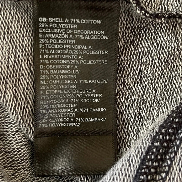 SOLD Women’s The North Face gray hooded Pullover oversized sweatshirt Size XS - Picture 4 of 4